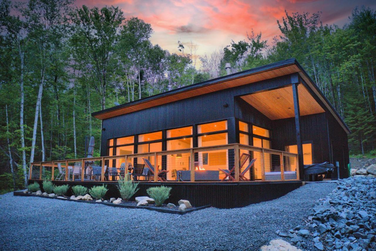 Kallm-Mont-Tremblant Chalet With Hot Tub, Pond & Beach On Private 7Acre Estate Lac-Superieur المظهر الخارجي الصورة
