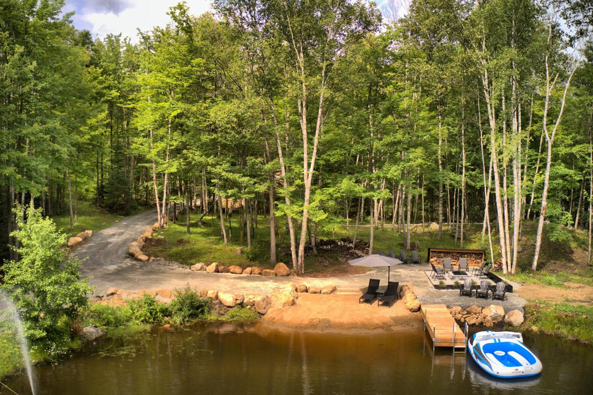 Kallm-Mont-Tremblant Chalet With Hot Tub, Pond & Beach On Private 7Acre Estate Lac-Superieur المظهر الخارجي الصورة